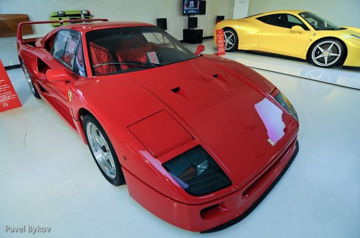  Ferrari   (45 )