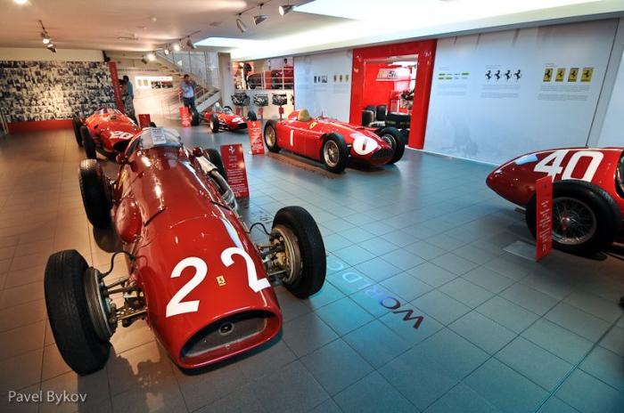  Ferrari   (45 )