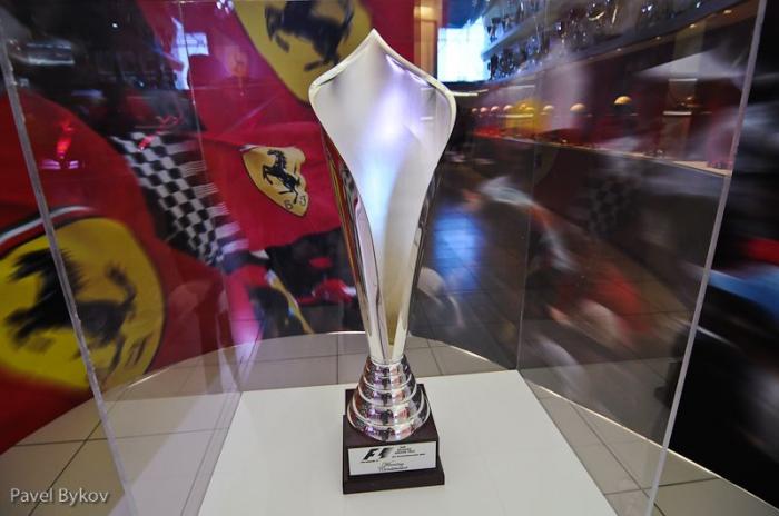  Ferrari   (45 )