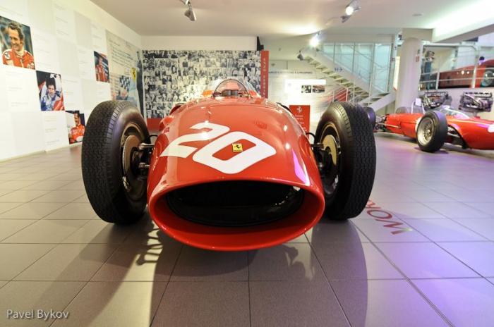  Ferrari   (45 )