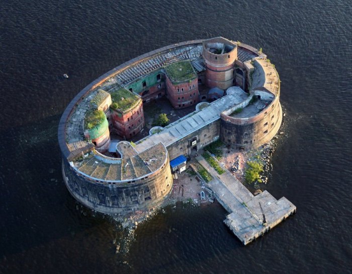 Форт Александр – защитник Санкт-Петербурга (11 фото) Форт Александр – защитник Санкт-Петербурга (11 фото)