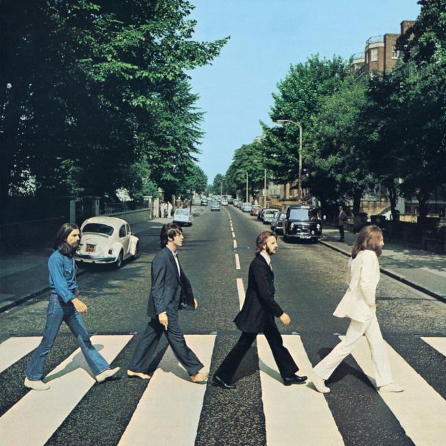 Мэрия Бишкека спародировала обложку альбома группы The Beatles (5 фото) Мэрия Бишкека спародировала обложку альбома группы The Beatles (5 фото)