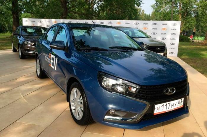    Lada Vesta (9 )