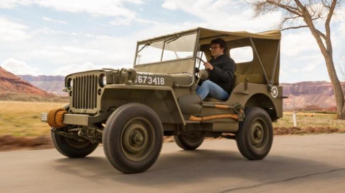   Jeep Willys 1944  (9 )