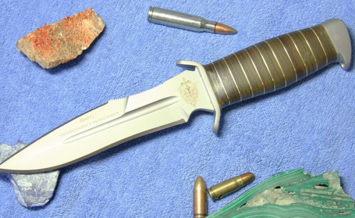 Боевые ножи отечественного спецназа (7 фото) Боевые ножи отечественного спецназа (7 фото)