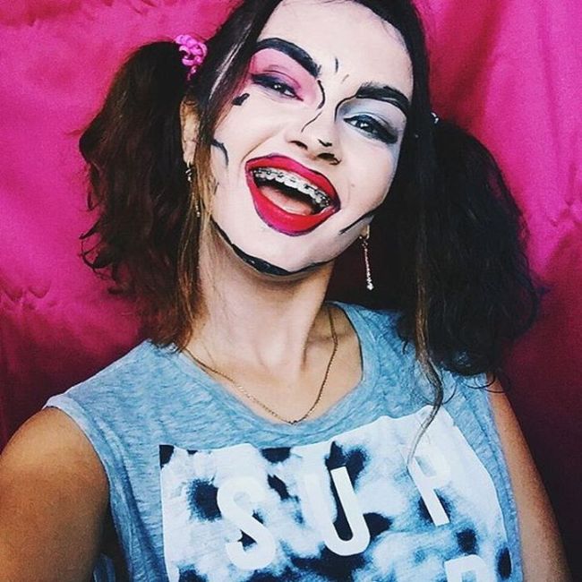         (12 )