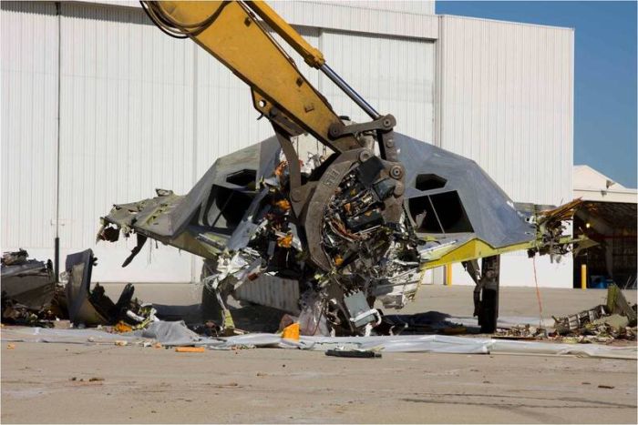     Lockheed F-117 (6 )