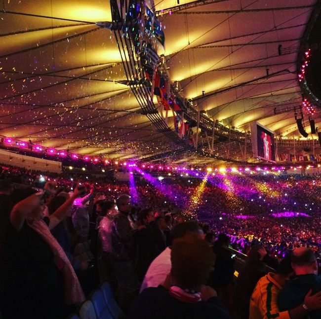     --    Instagram (25 )