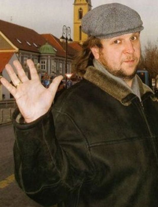    ,    40  (62 )