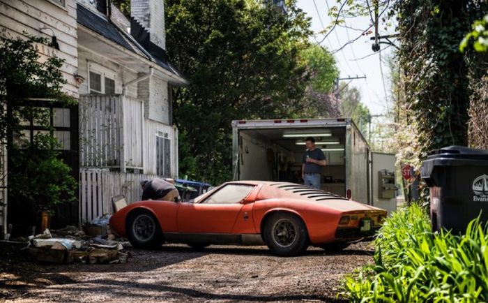   Lamborghini  28    (28 )