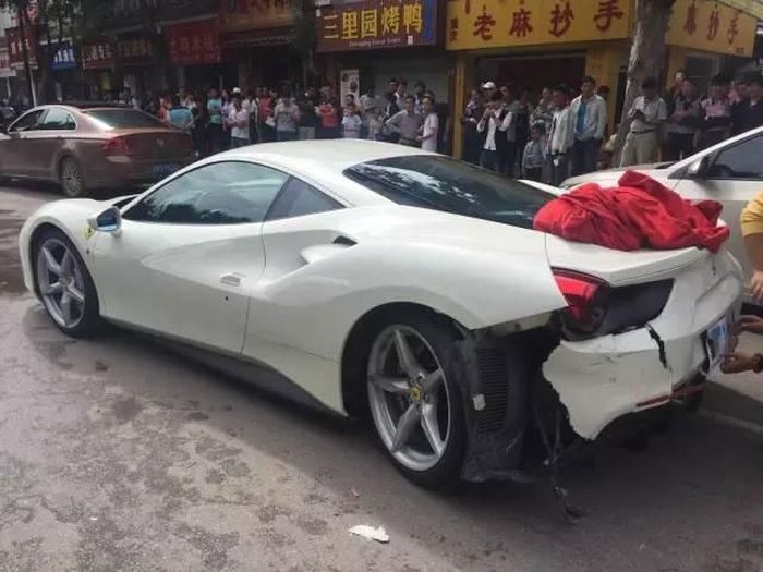   ,     Ferrari (10 )