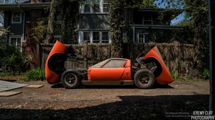 Lamborghini Miura -    28    (20 )