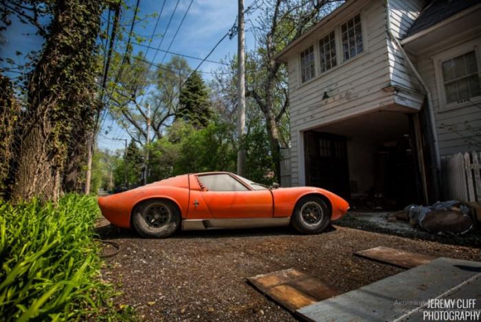 Lamborghini Miura -    28    (20 )