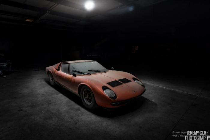 Lamborghini Miura -    28    (20 )