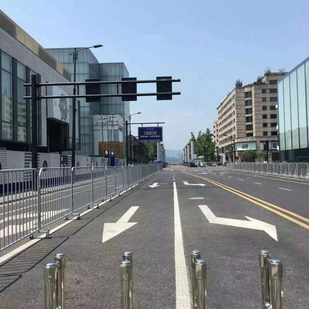       G20 (13 )