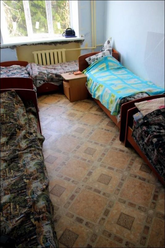 Комната мальчиков и комната девочек в летнем лагере (2 фото) Комната мальчиков и комната девочек в летнем лагере (2 фото)