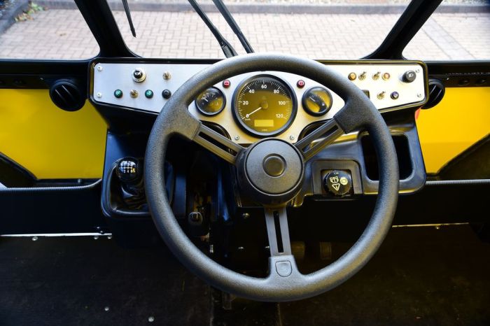   McLaren F1      (9 )