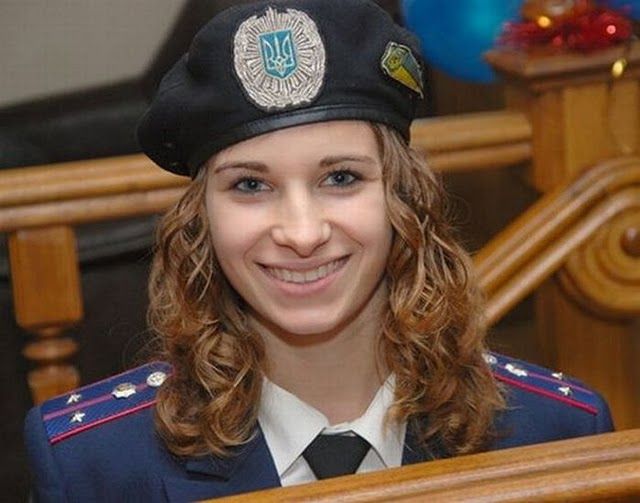 Женщины полицейские (53 фото) Женщины полицейские (53 фото)