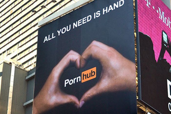 Роскомнадзор заблокировал крупнейшие порносайты PornHub и YouPorn (2 фото) Роскомнадзор заблокировал крупнейшие порносайты PornHub и YouPorn (2 фото)