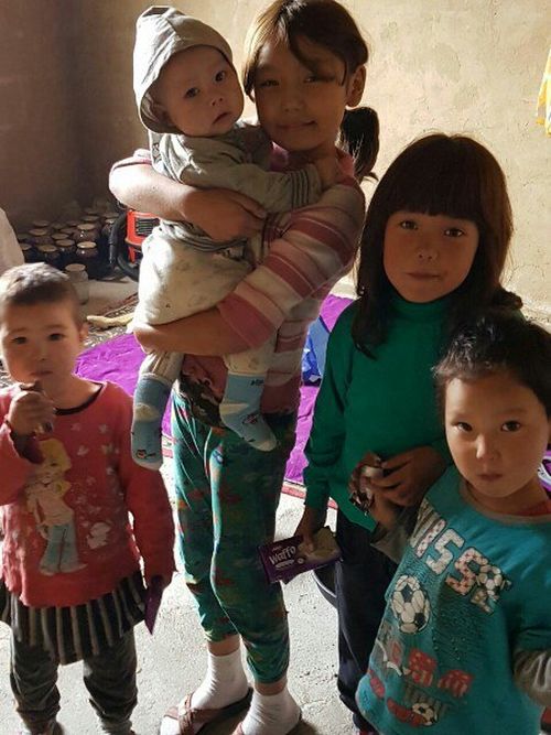В Актобе обнаружили шестерых детей, живущих без родителей (6 фото) В Актобе обнаружили шестерых детей, живущих без родителей (6 фото)