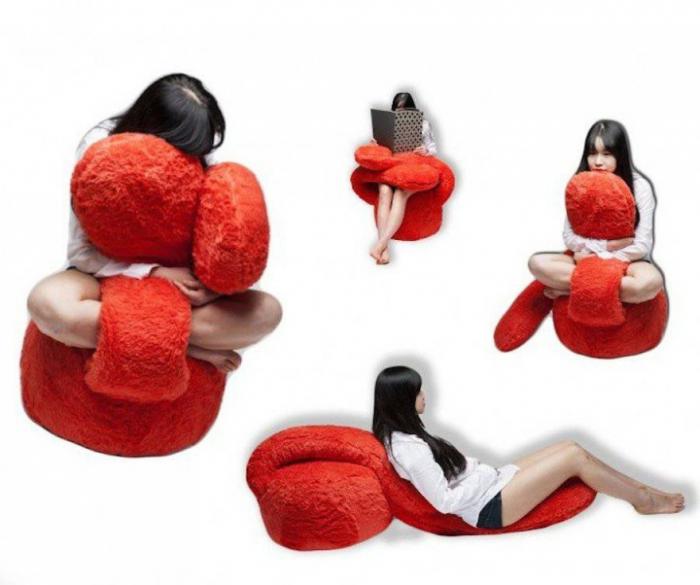 Free Hug Sofa     (4 )