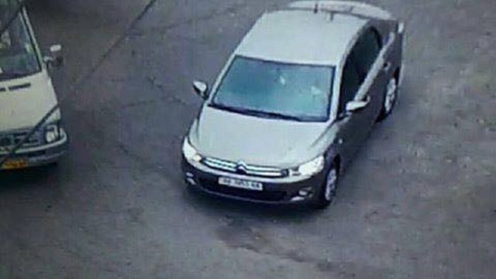 Бывший боец батальона «Торнадо» застрелил двоих полицейских (4 фото) Бывший боец батальона «Торнадо» застрелил двоих полицейских (4 фото)