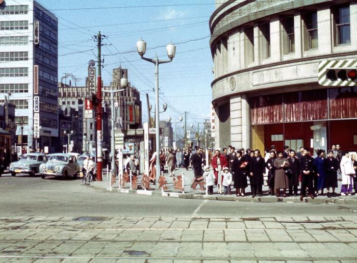  1950-  (52 )