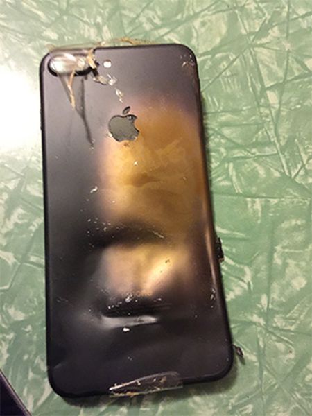    iPhone 7     (4 )