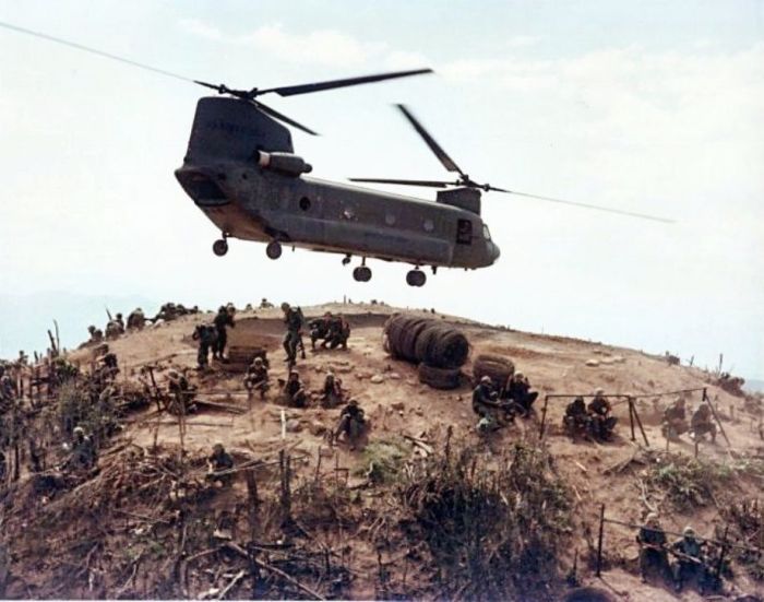   CH-47  (21 )