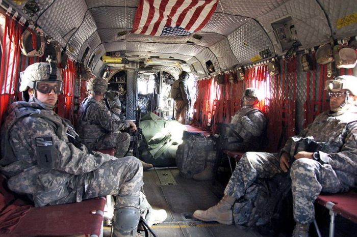   CH-47  (21 )