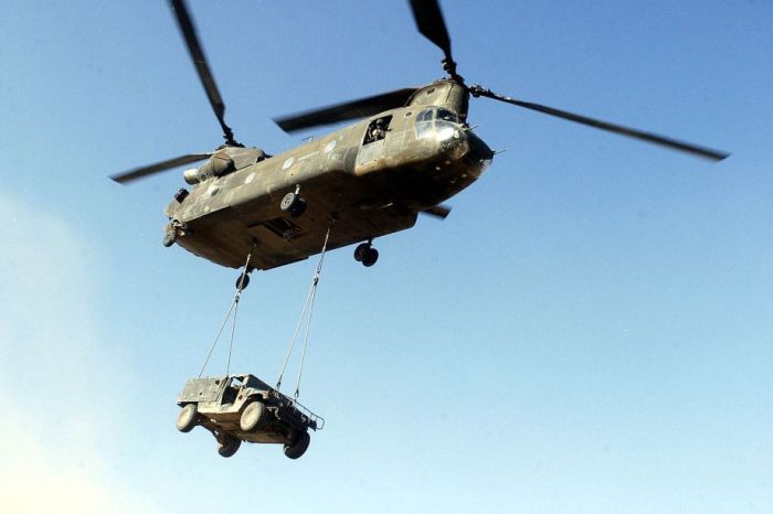   CH-47  (21 )
