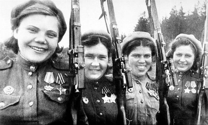 Великая Отечественная война глазами женщин (19 фото) Великая Отечественная война глазами женщин (19 фото)