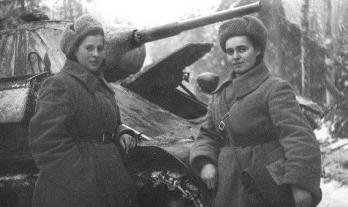 Великая Отечественная война глазами женщин (19 фото) Великая Отечественная война глазами женщин (19 фото)
