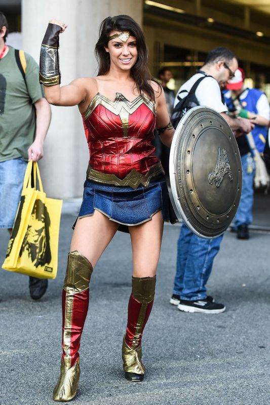  Comic Con 2016  - (10 )
