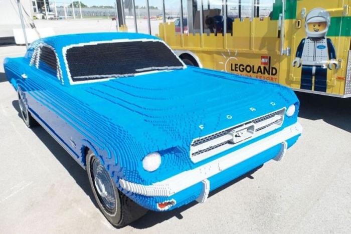   Ford Mustang   Lego (8 )