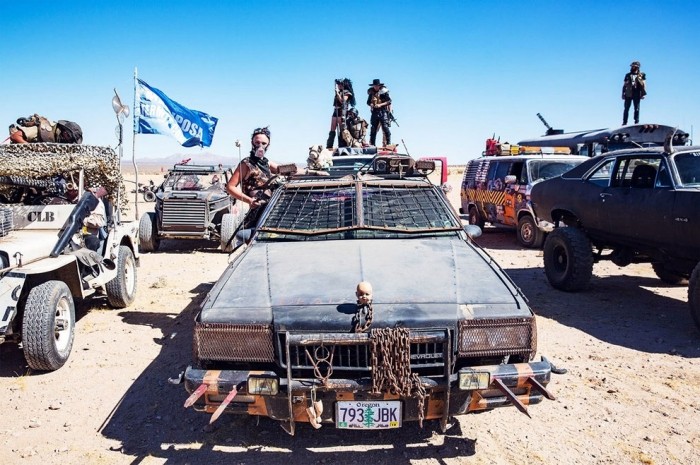 Фестиваль в стиле Безумного Макса «Wasteland» (24 фото) Фестиваль в стиле Безумного Макса «Wasteland» (24 фото)