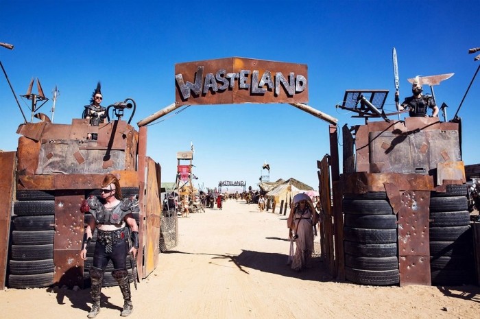 Фестиваль в стиле Безумного Макса «Wasteland» (24 фото) Фестиваль в стиле Безумного Макса «Wasteland» (24 фото)