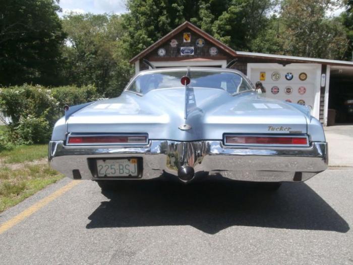   Tucker Torpedo 1946  (18 )