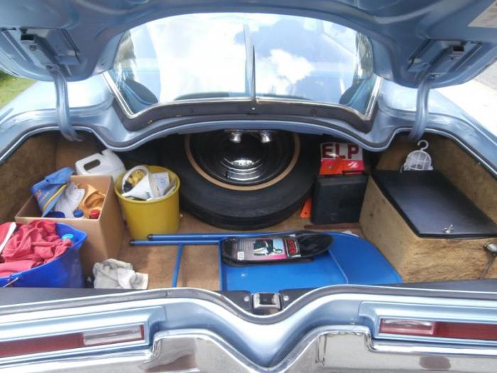   Tucker Torpedo 1946  (18 )