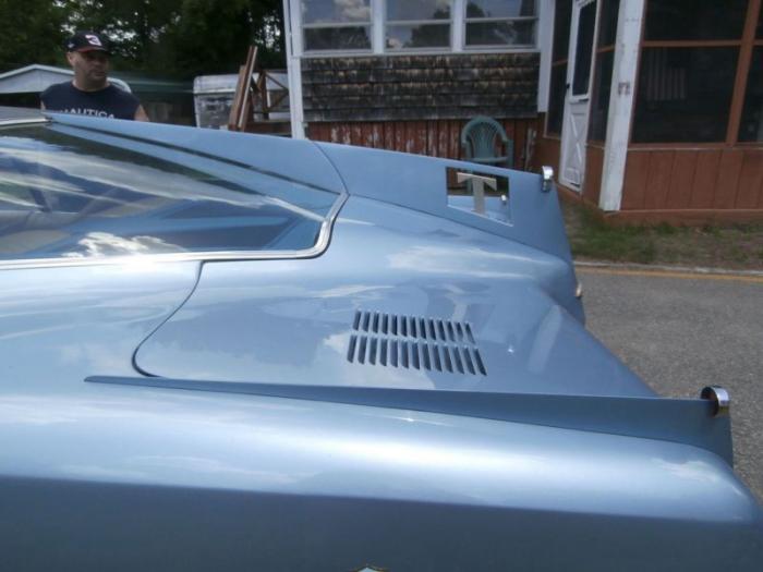  Tucker Torpedo 1946  (18 )