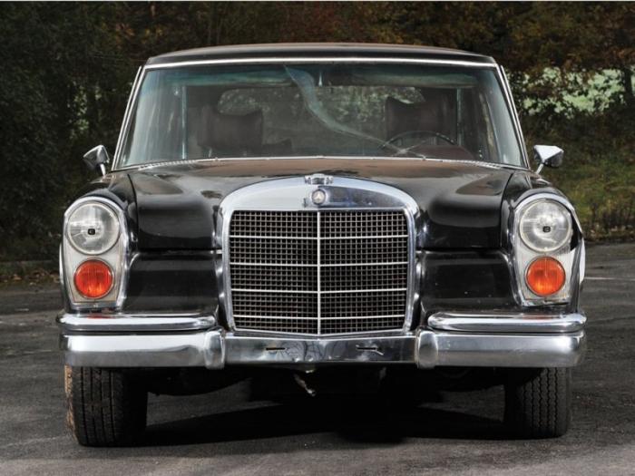 Mercedes-Benz 600 Pullman Landaulet -     (11 )