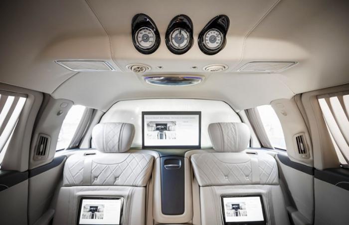   Mercedes-Maybach Pullman (15 )