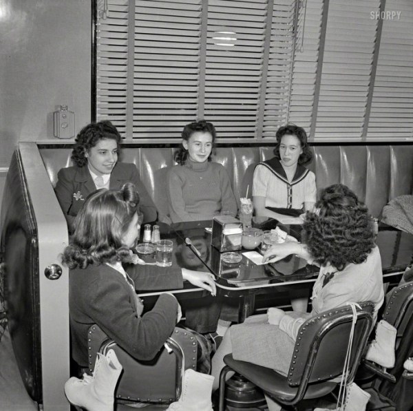   1940-  (35 )