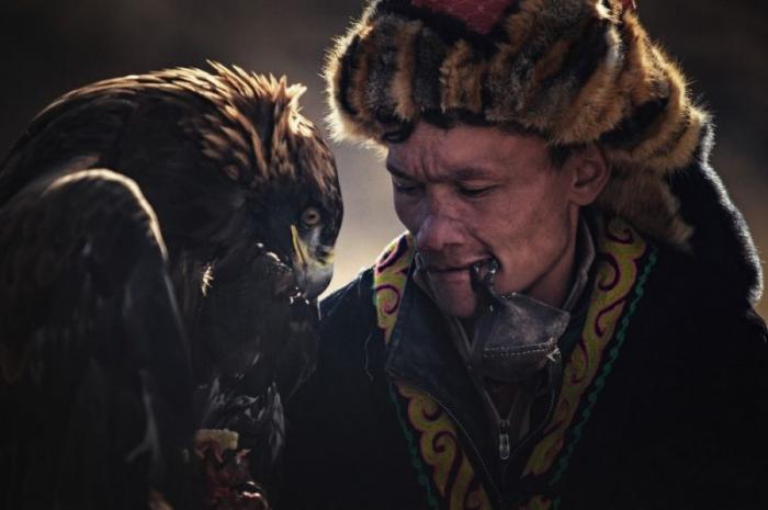       Golden Eagle Festival (16 )