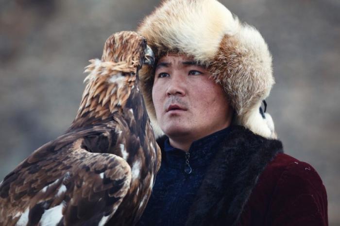       Golden Eagle Festival (16 )