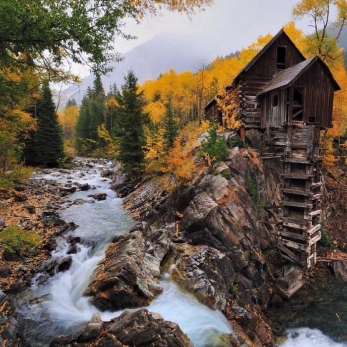 Места, покинутые людьми (9 фото) Места, покинутые людьми (9 фото)
