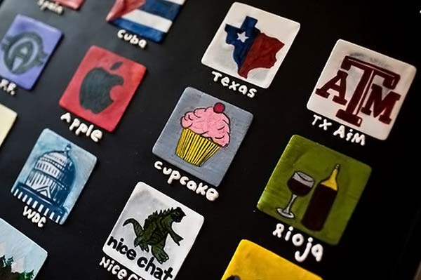    iPhone (9 )