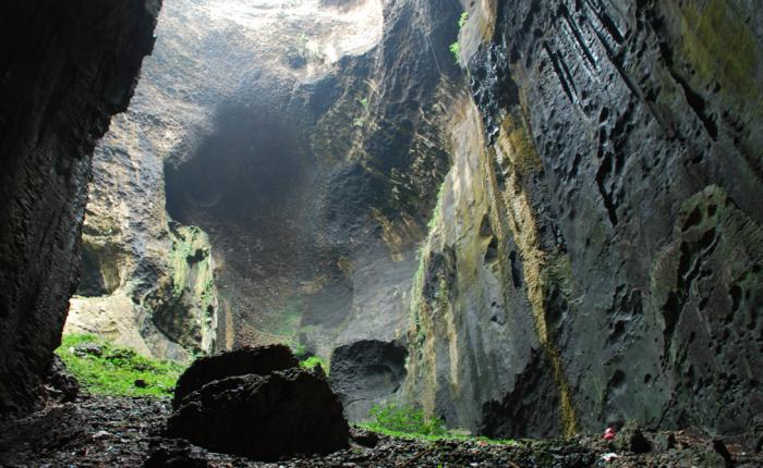 Самая отвратительная пещера мира (8 фото) Самая отвратительная пещера мира (8 фото)