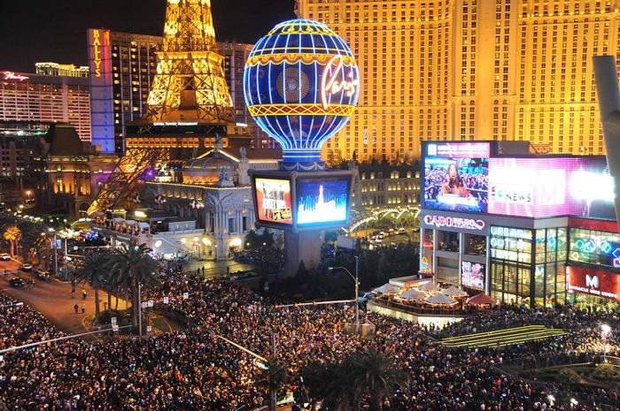 Города для встречи Нового года (10 фото) Города для встречи Нового года (10 фото)