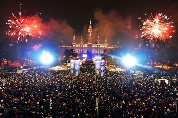 Города для встречи Нового года (10 фото) Города для встречи Нового года (10 фото)